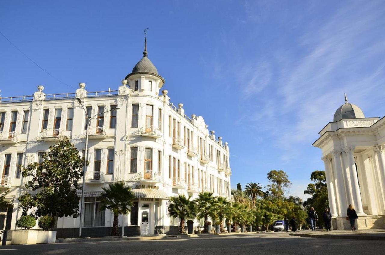 Ritsa Hotel Sukhumi Eksteriør bilde