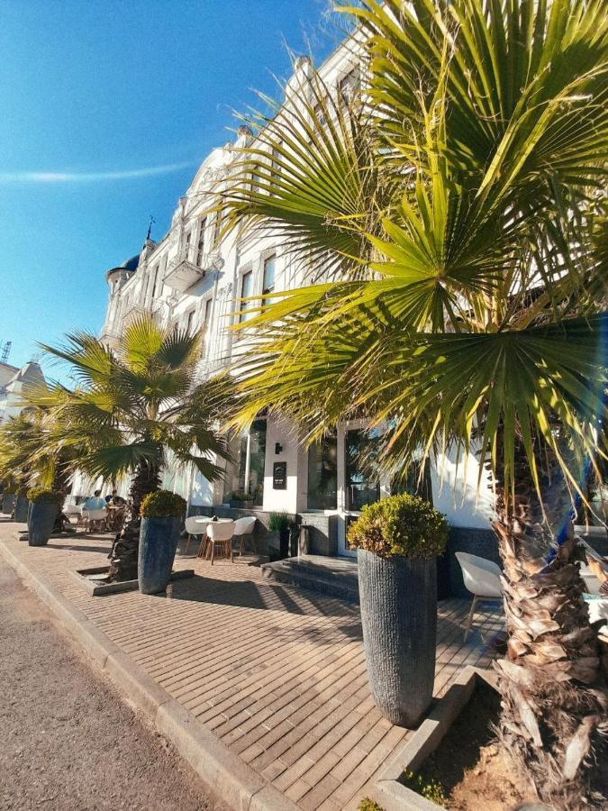 Ritsa Hotel Sukhumi Eksteriør bilde
