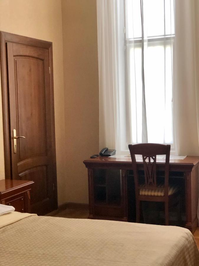 Ritsa Hotel Sukhumi Eksteriør bilde