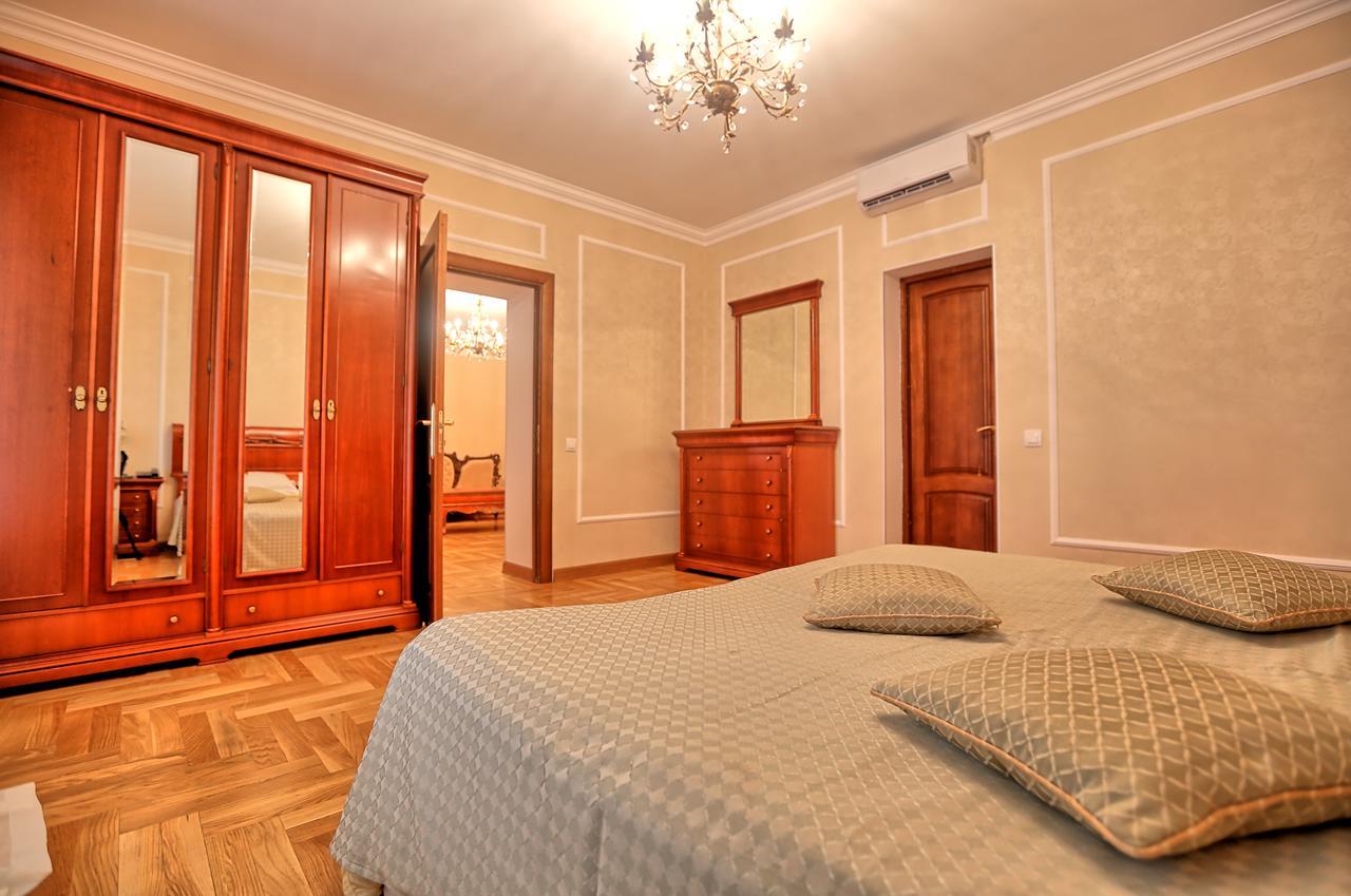 Ritsa Hotel Sukhumi Eksteriør bilde