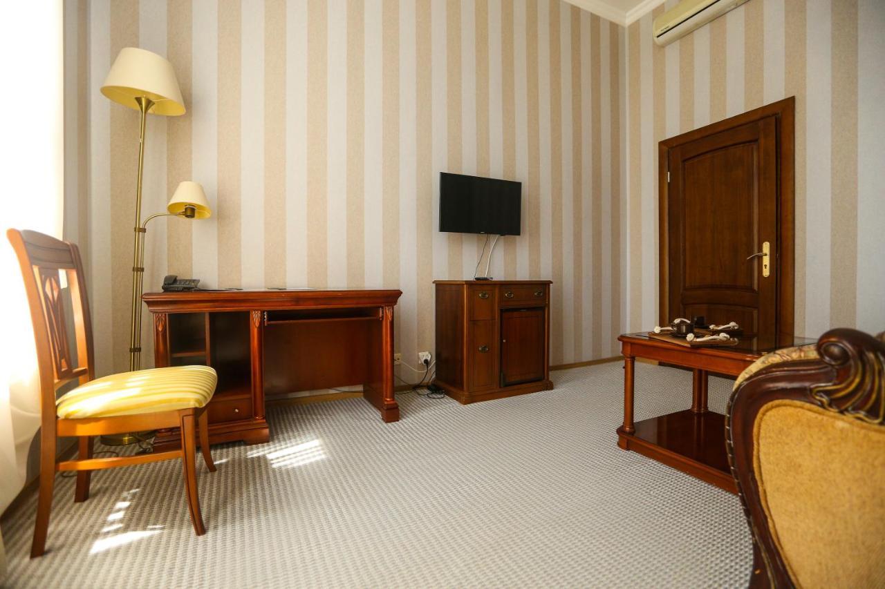 Ritsa Hotel Sukhumi Eksteriør bilde